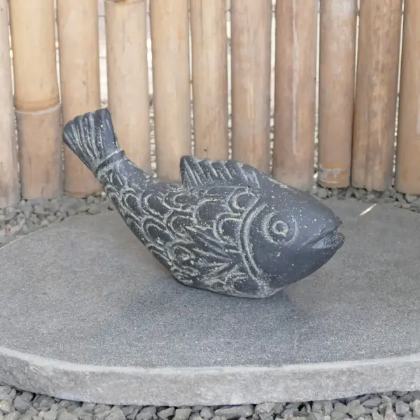 Product image 1 of the product “Fish, in the sizes 28cm and 40cm | Cast stone, handcrafted & coloured ”